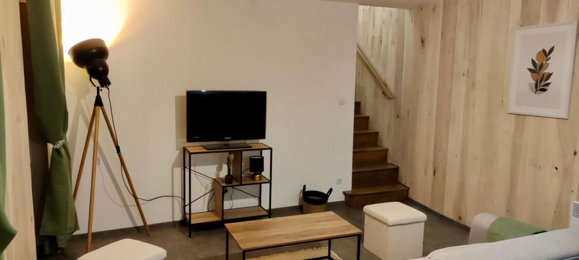 Appartement 2 Chambres Avec Wifi Centre De Descartes Экстерьер фото